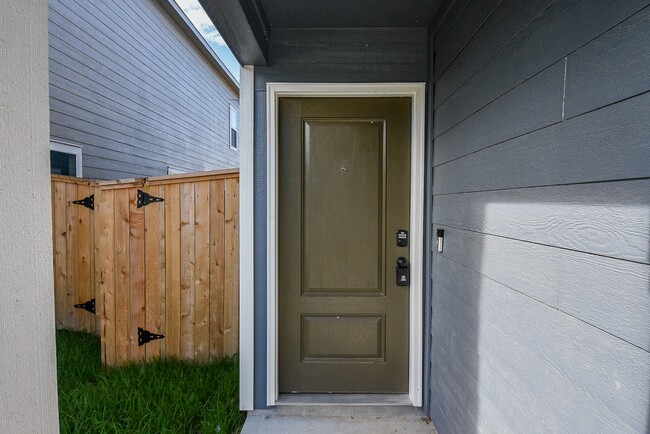Photo - 21430 Carosella Dr