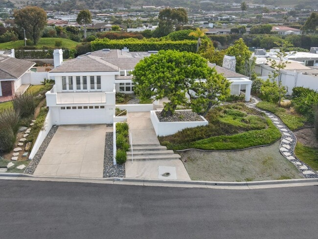 Building Photo - Monarch Bay Ocean View Single Family Home!