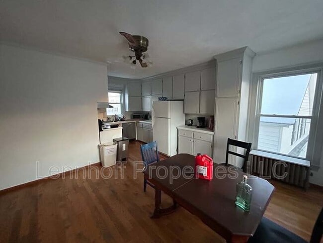 Photo - 308 Pawtucket St