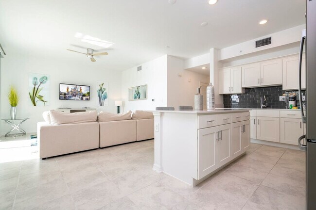 Photo - 3191 Paradox Cir Unit SI FL2-ID1603818P