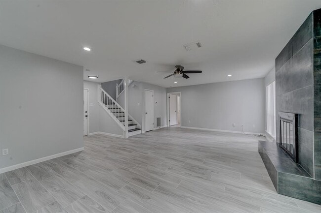 Photo - 78 Brookflower Rd