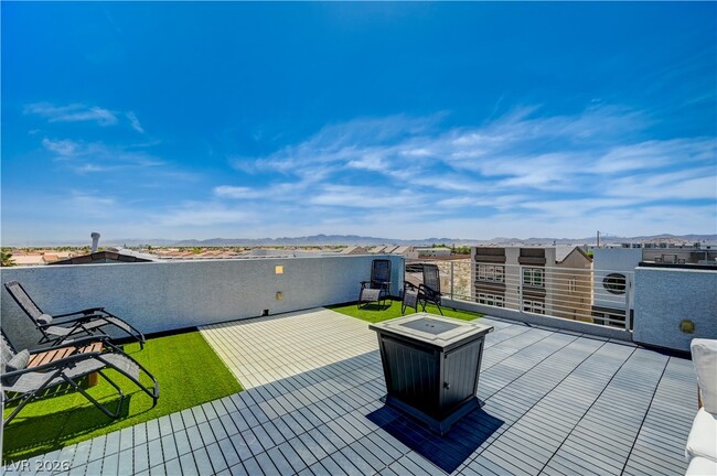 Photo - 7760 Misty Oaks Ave