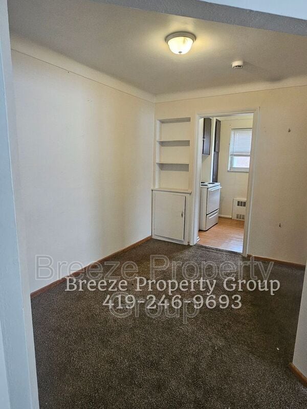 Photo - 2445 W Bancroft St