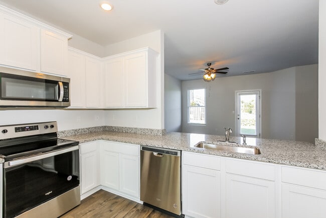 Photo - 2027 River Park Ct