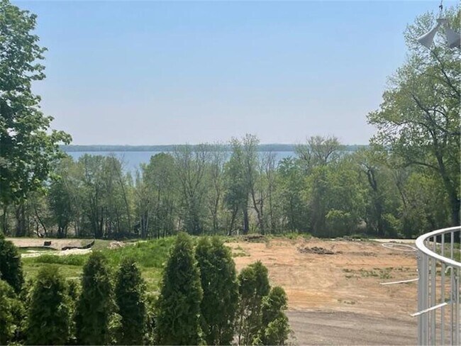 Photo - 1055 Tanager Hl