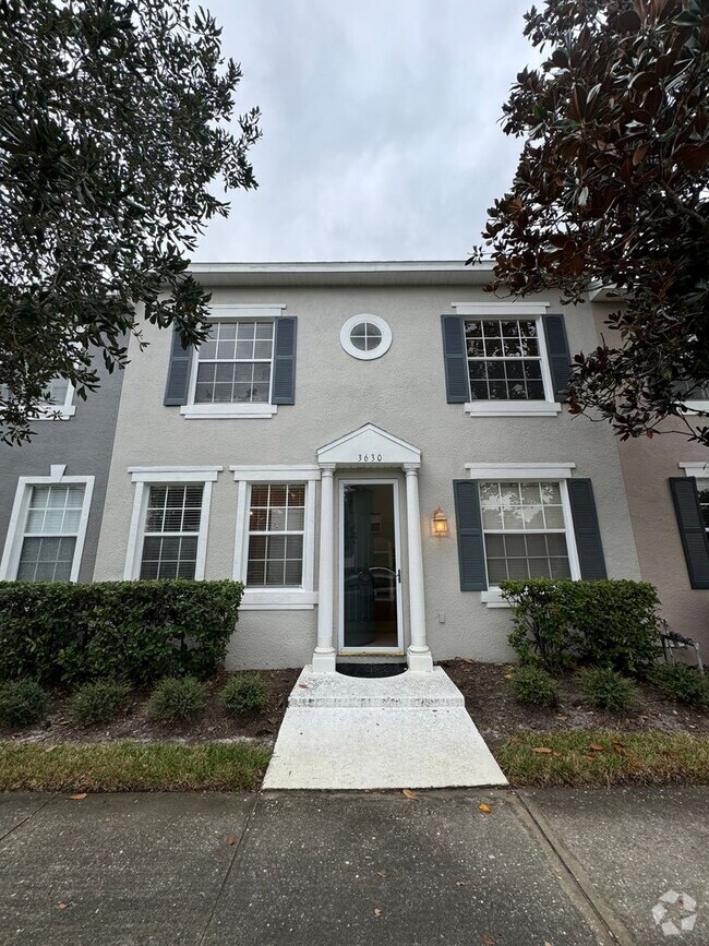 Building Photo - Avalon Park Town Center Townhome: 3 Bedroo...