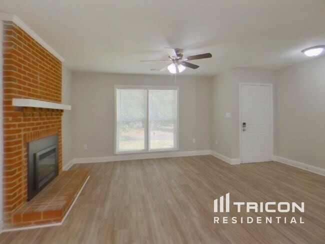 Photo - 6701 Hickory Trace Dr