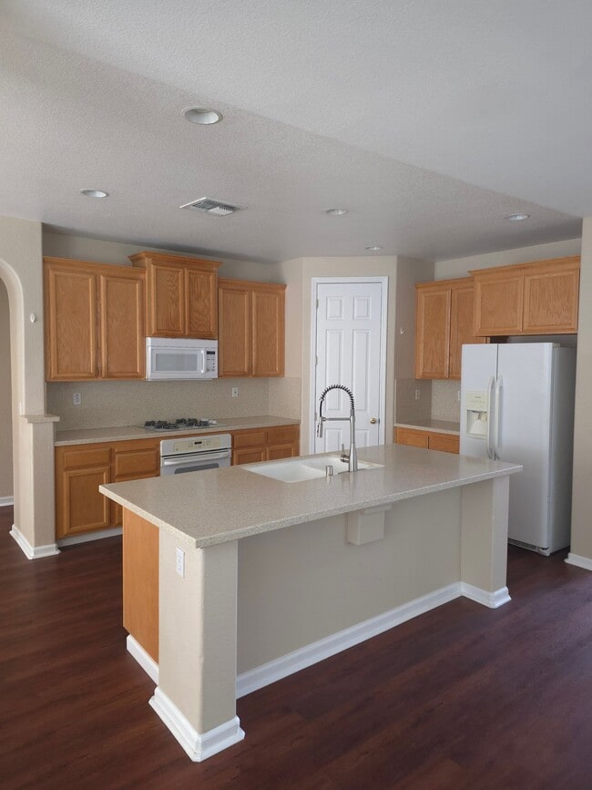 Photo - 5614 Newsome Ct