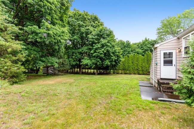 Photo - 10 Cedar Ridge Dr