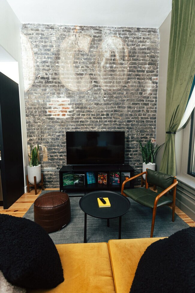 Photo - 1911 3rd Ave N Unit ID1352420P