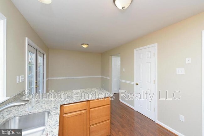 Photo - 257 Maple Wreath Ct