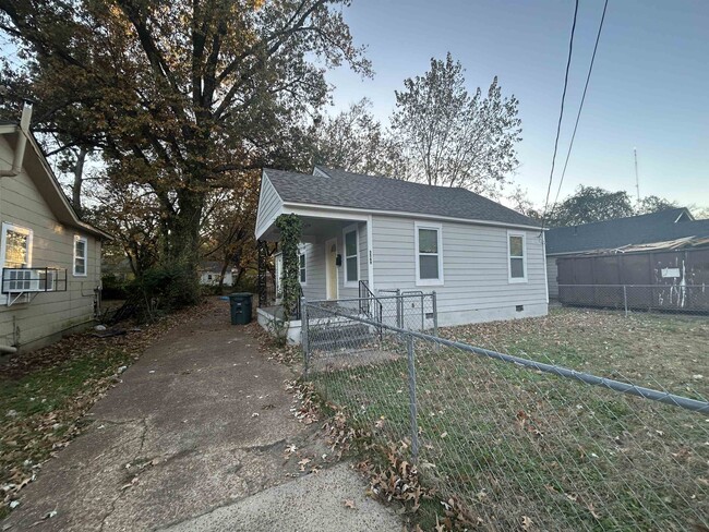 Photo - 3569 Bayliss Ave