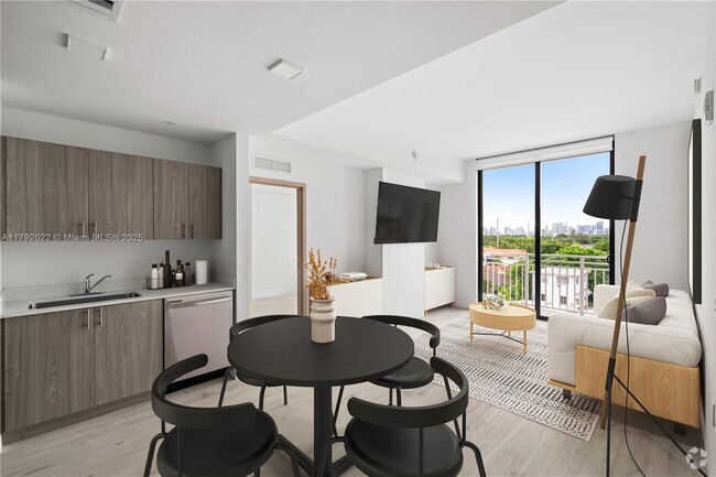 Building Photo - 1601 SW 32nd Ave Unit 501 Rental