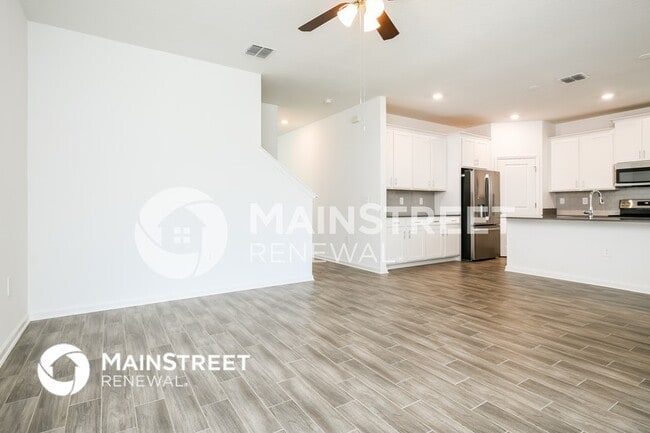 Photo - 6433 Sprucepine Ln