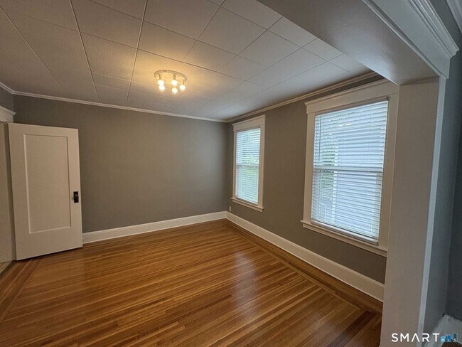 829 Edgewood Ave