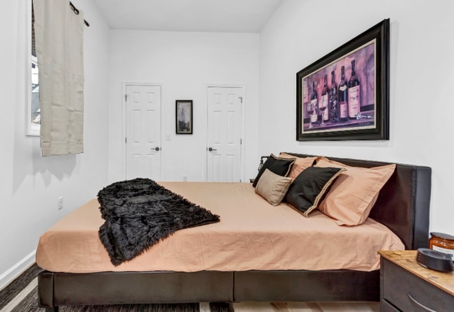 Photo - 574 Niagara St Unit Apt 1