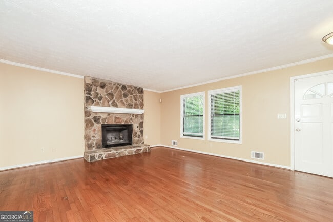 Photo - 4027 Evelyn Dr