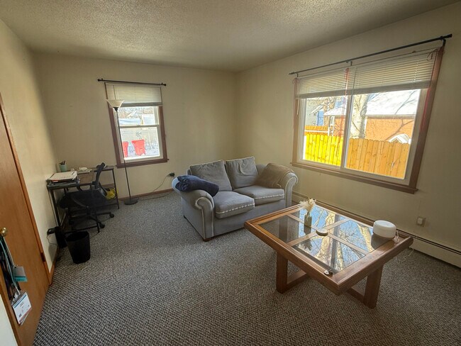 Photo - 7 11th Ave NW Unidad 4