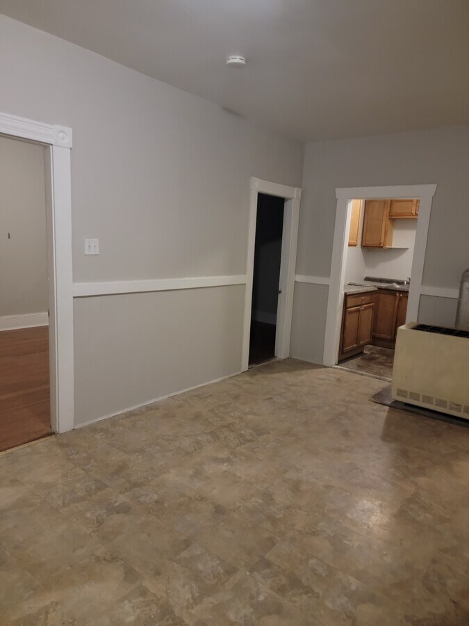 82 Ruth St Apartment Unit 2E New Bedford, MA