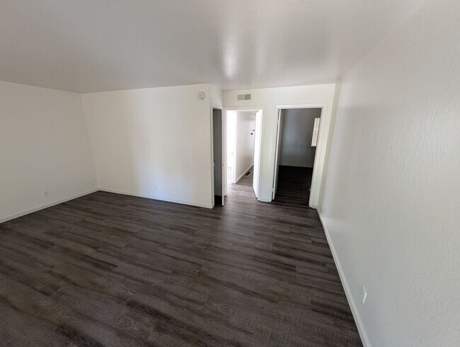 Photo - Topaz 35/37 Unit 1335