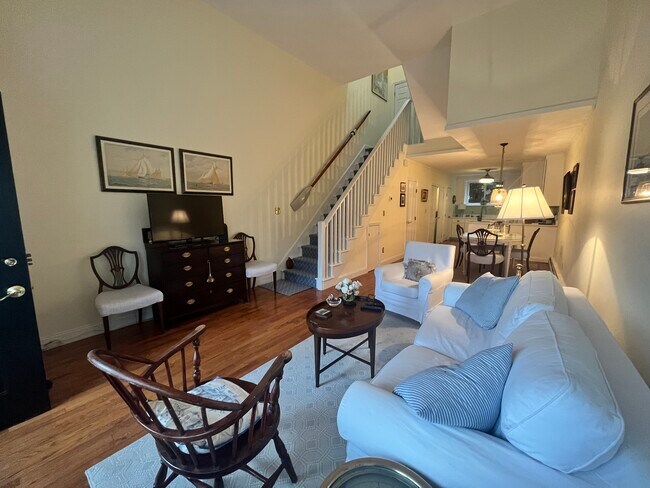 Photo - 26 W Narragansett Ave Unidad 9