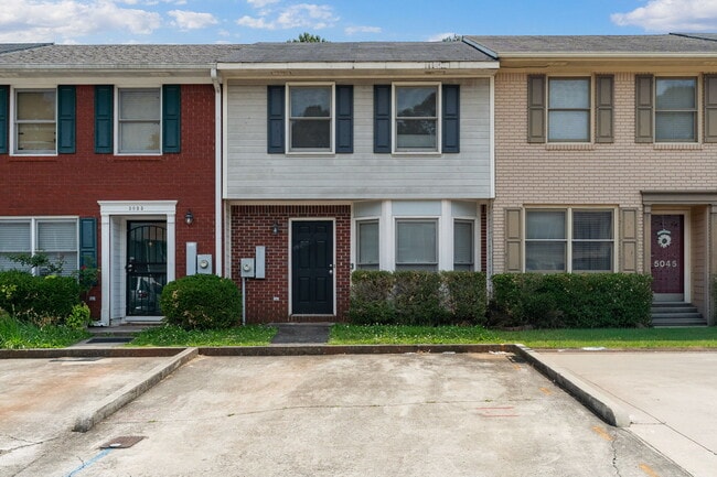 Building Photo - 5049 Falling Creek Ln