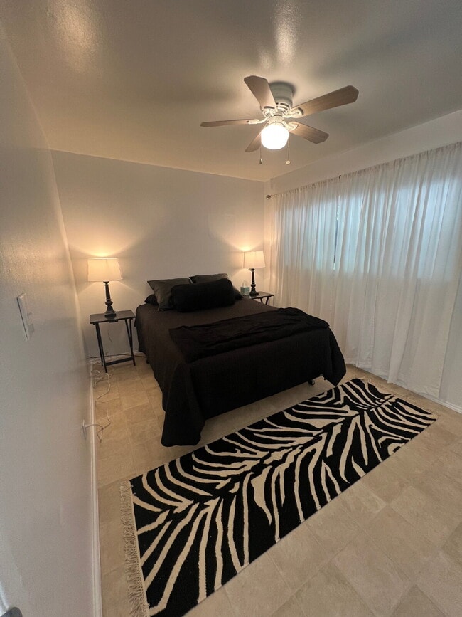 Photo - 1132 Dover Ln Unidad A