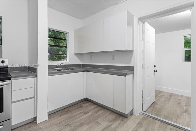 Photo - 27 NE 60th Terrace Unit 3