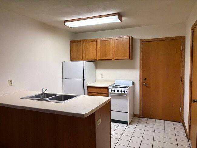 Photo - 402 W Dayton St Unit 9