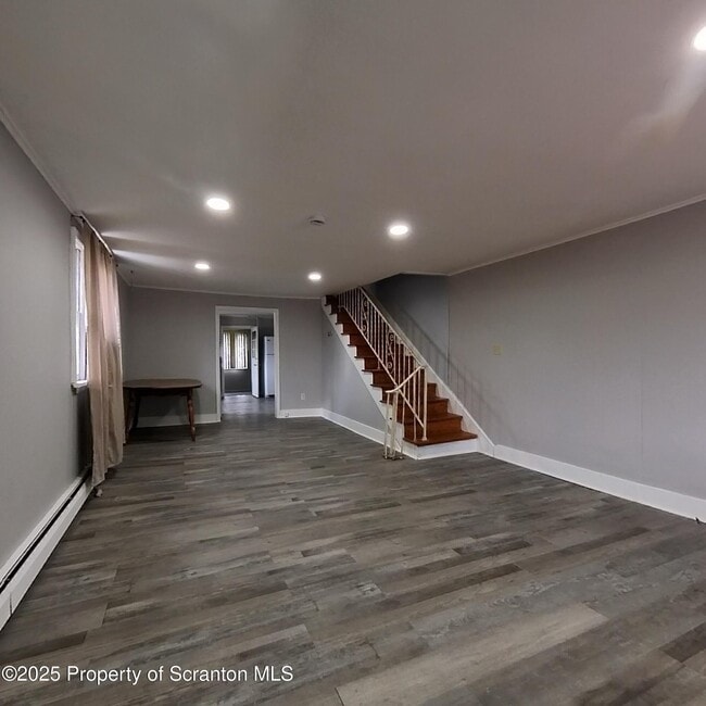 Photo - 37 Hickory St