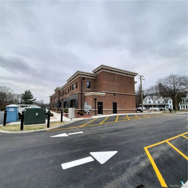 Photo - 250 NY-32 Unidad 202