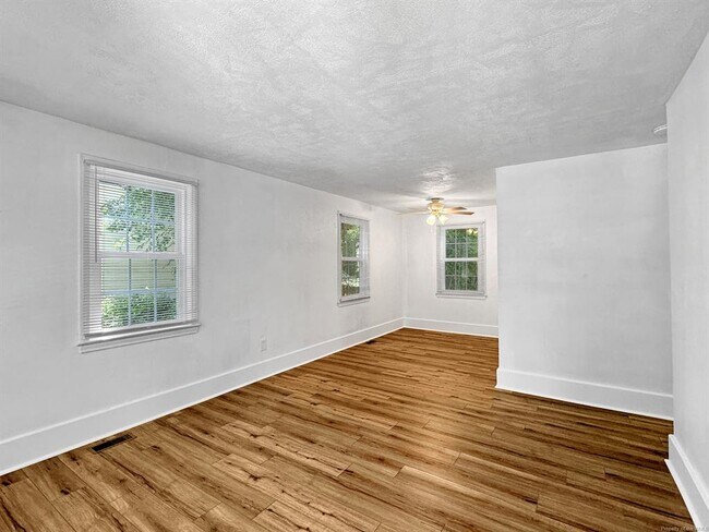224 Virginia Ave