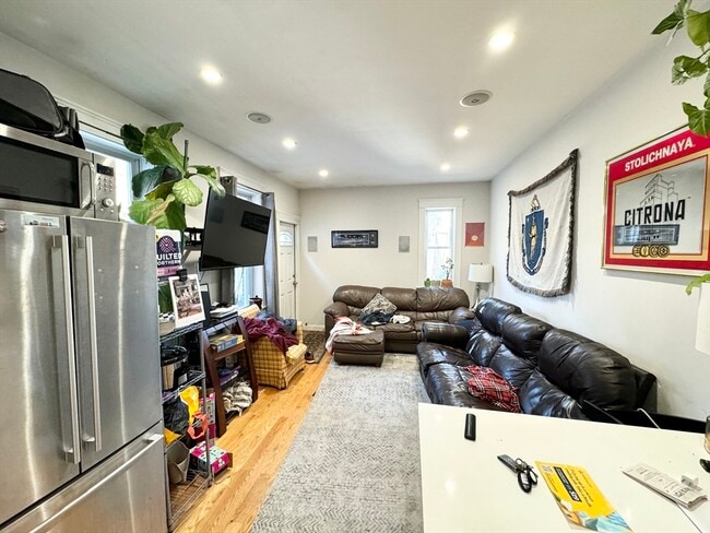 Photo - 7 Grant St Unit 1