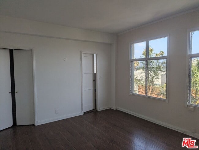 Photo - 634 S Gramercy Pl Condo Unit 605