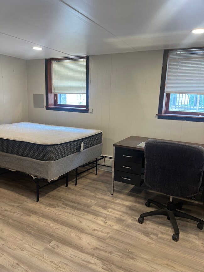 Photo - 109 Cook St Unit Apt 7