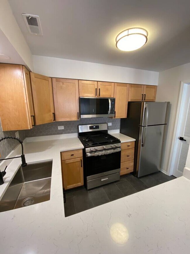 Photo - 1455 W Fullerton Ave Unidad 203