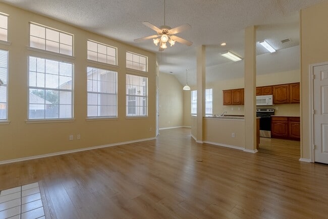 7414 Westhaven Dr