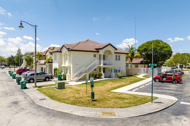 Photo - Ibis Villas at Doral Apartments
