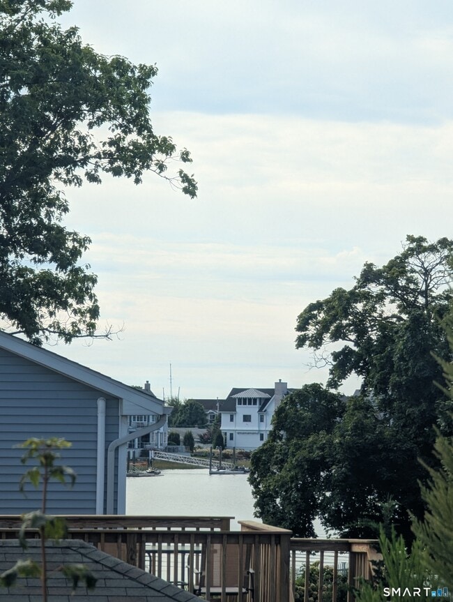 6 Hawkins Ave Unit 2