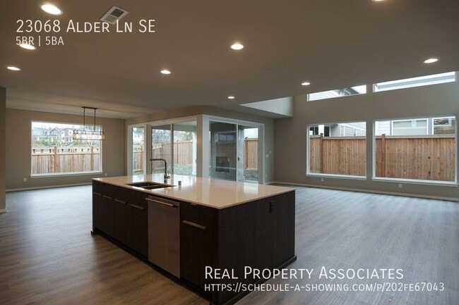 Photo - 23068 Alder Ln SE