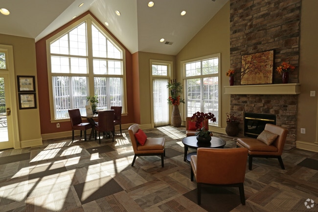 Leasing Center - Grove at Flynn's Crossing Apartments