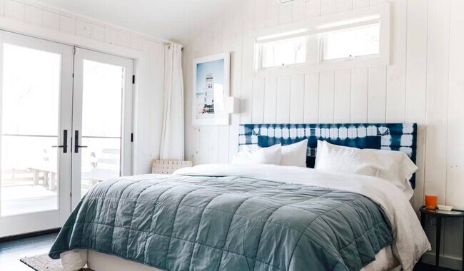 Photo - 23 Mulford Ln