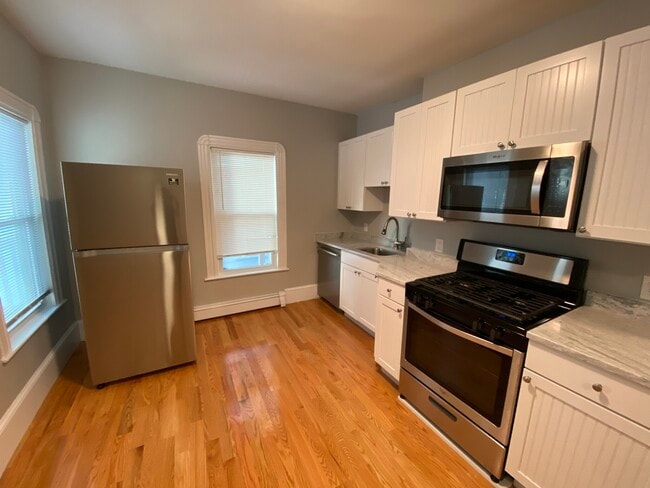 Building Photo - 73 Hall Ave Unit 1 Rental