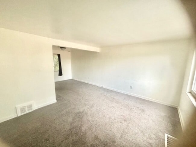 Photo - 2 bed/1 bath townhome 15221