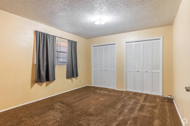 2BR, 1BA - 825SF - Primary Bedroom
