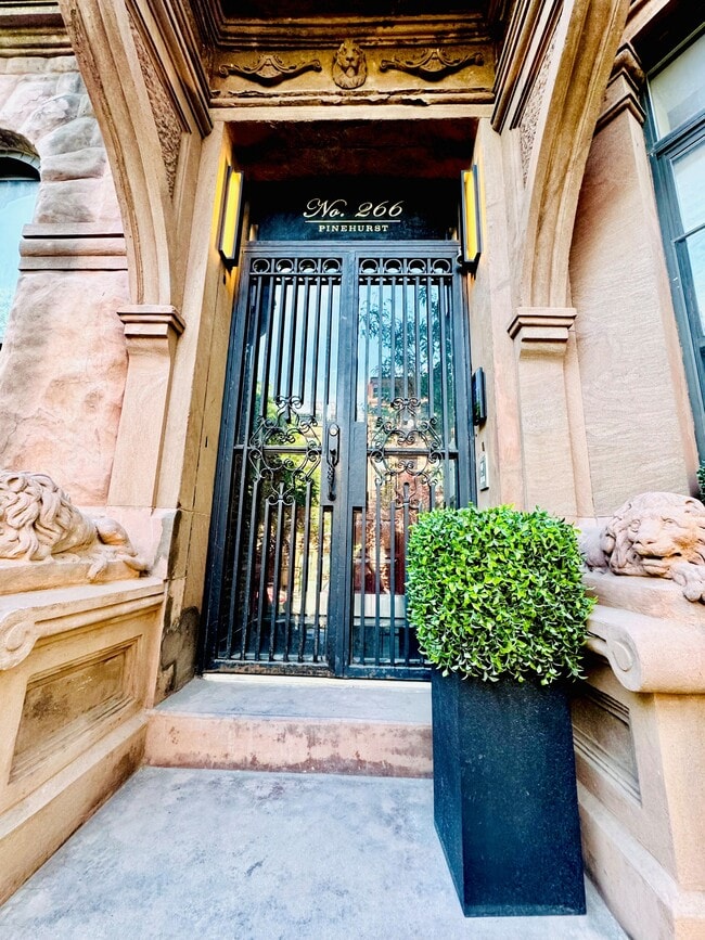 Photo - 266 W 121st St Unit 4