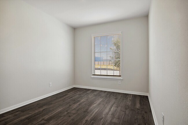 Photo - 15642 Honey Cv Dr