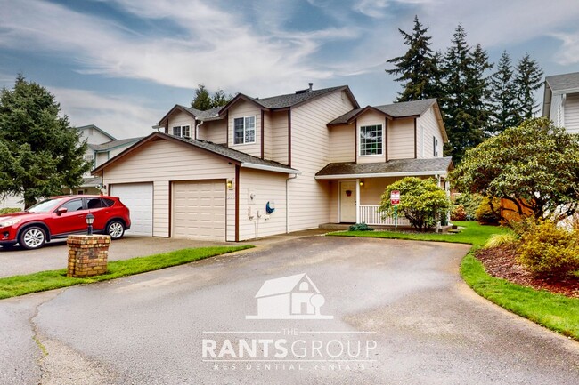 Centrally Located Townhome in Tumwater – L... - Centrally Located Townhome in Tumwater – L...