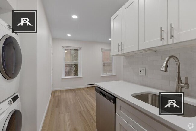Building Photo - 1 bedroom in Boston MA 02116 Unit 4 Rental