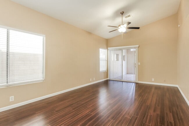 Photo - 19415 N 77th Ave